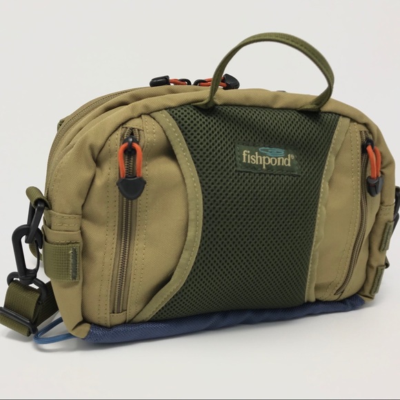 Fishpond Blue River shoulder/chest/waist pack. - Picture 2 of 6